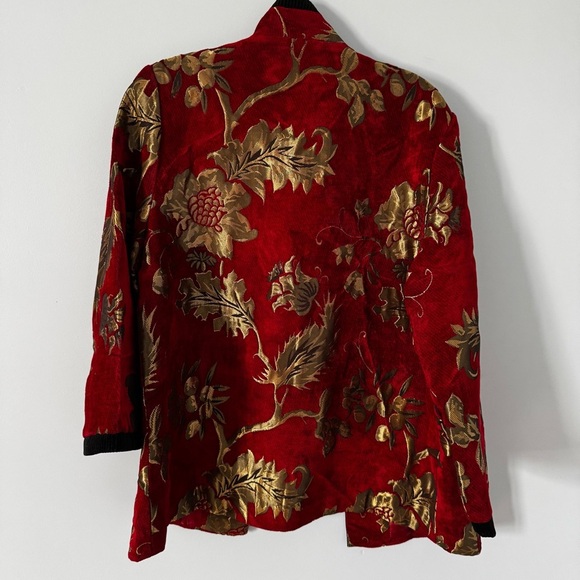 Rare Find! YA-DA Red & Gold Brocade Jacket Velvet Trim Toggle Coat 44 (L/XL) - Picture 2 of 10